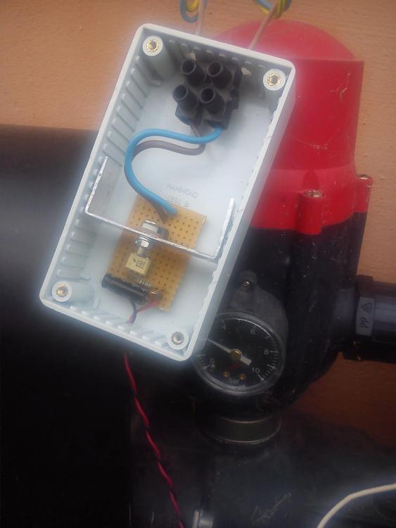 triac2.thumb.jpg.8b9382ecffcf037b7d00049840079bae.jpg