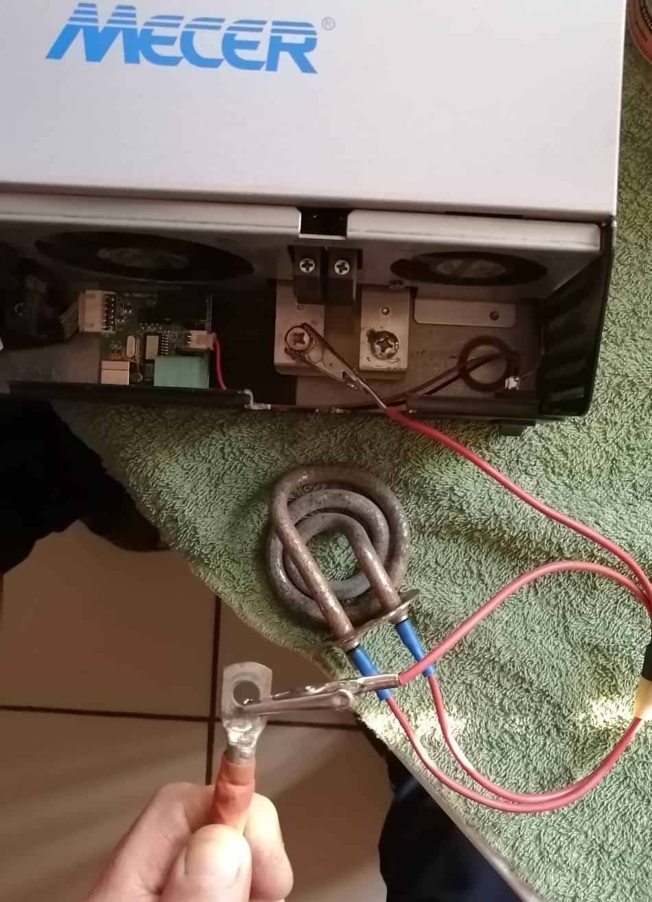 Mecer inverter all lights flashing Inverters Power Forum