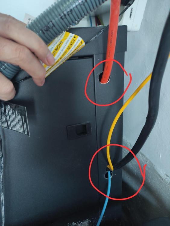 Batterycables.thumb.jpg.2b6f535e6c12920c5e9d465c8f48fd7d.jpg.7ddb762a59fe8c50945d474917bf6da4.jpg